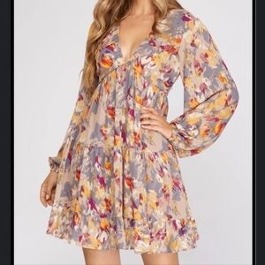 Evelyn blue floral above the knee dress